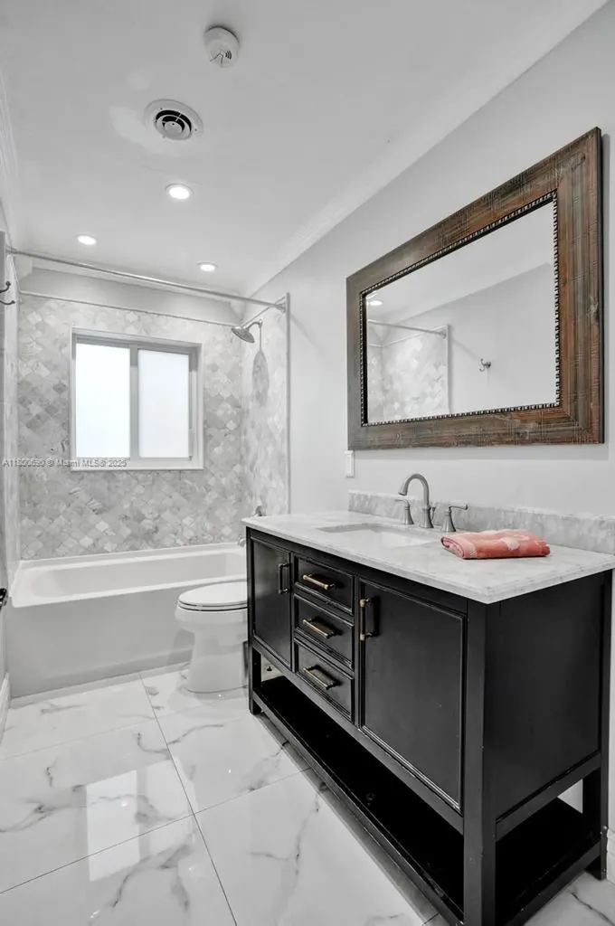 2700 SW 18th Street Fort Lauderdale FL 33312