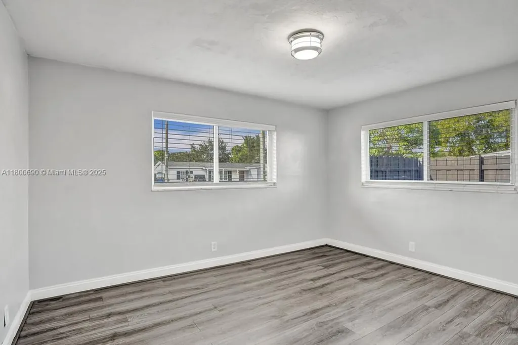 2700 SW 18th Street Fort Lauderdale FL 33312