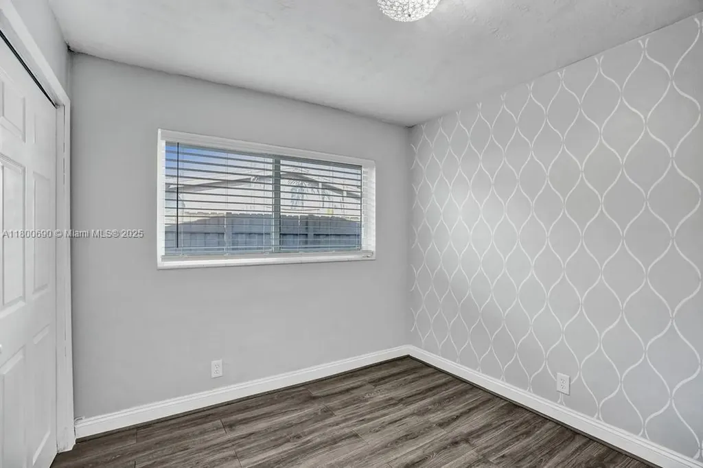 2700 SW 18th Street Fort Lauderdale FL 33312