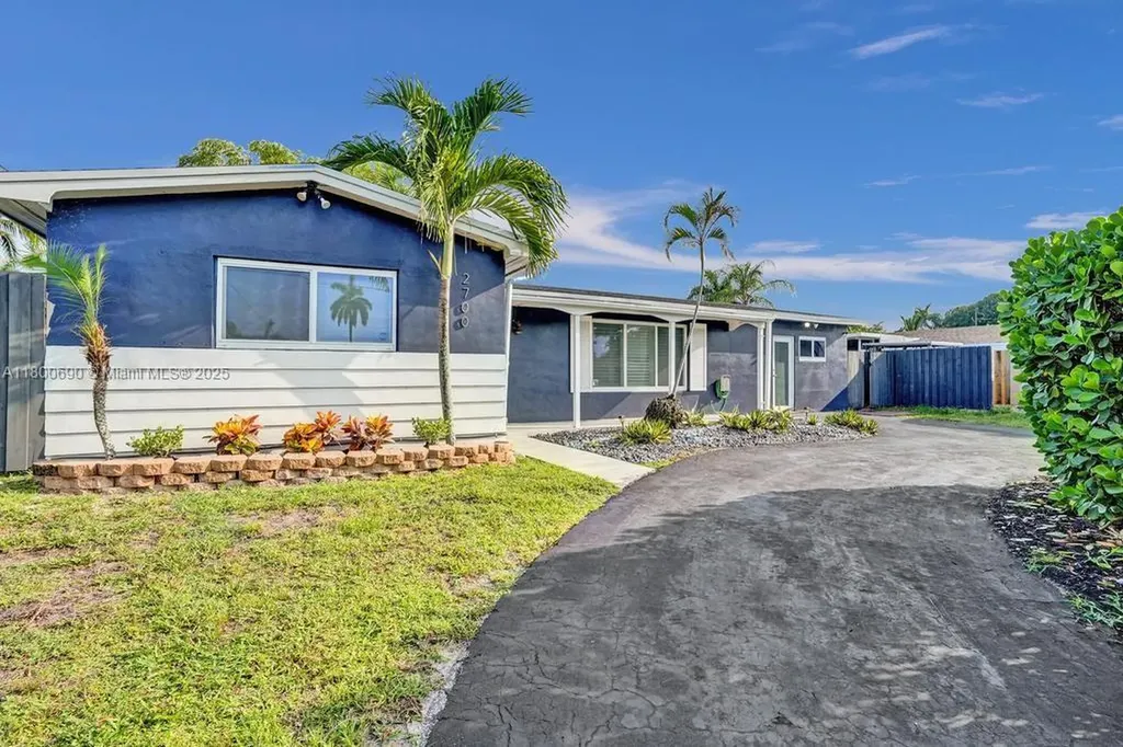 2700 SW 18th Street Fort Lauderdale FL 33312