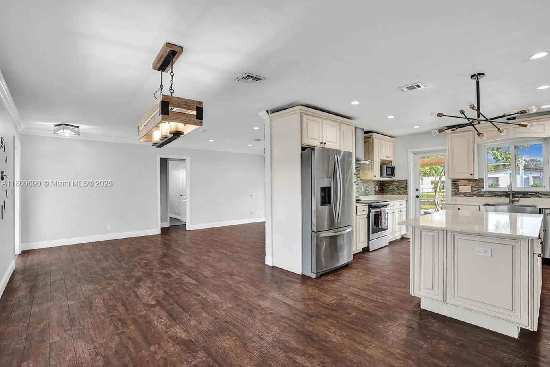 2700 SW 18th Street Fort Lauderdale FL 33312