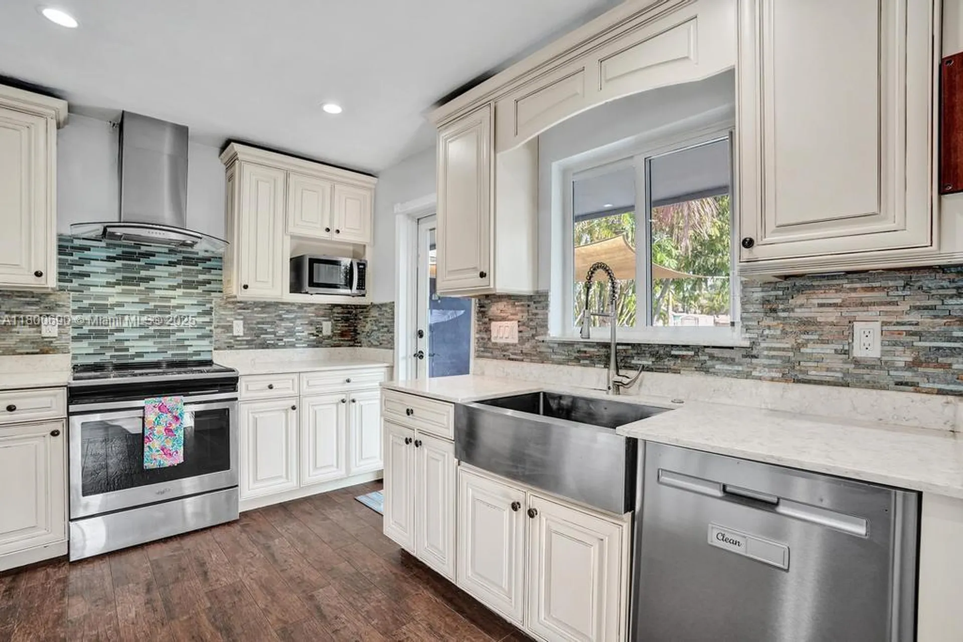 2700 SW 18th Street Fort Lauderdale FL 33312