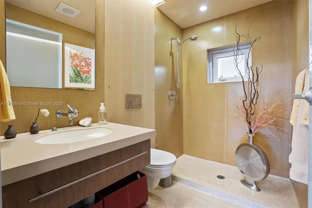 2500 Mercedes Drive Fort Lauderdale FL 33316