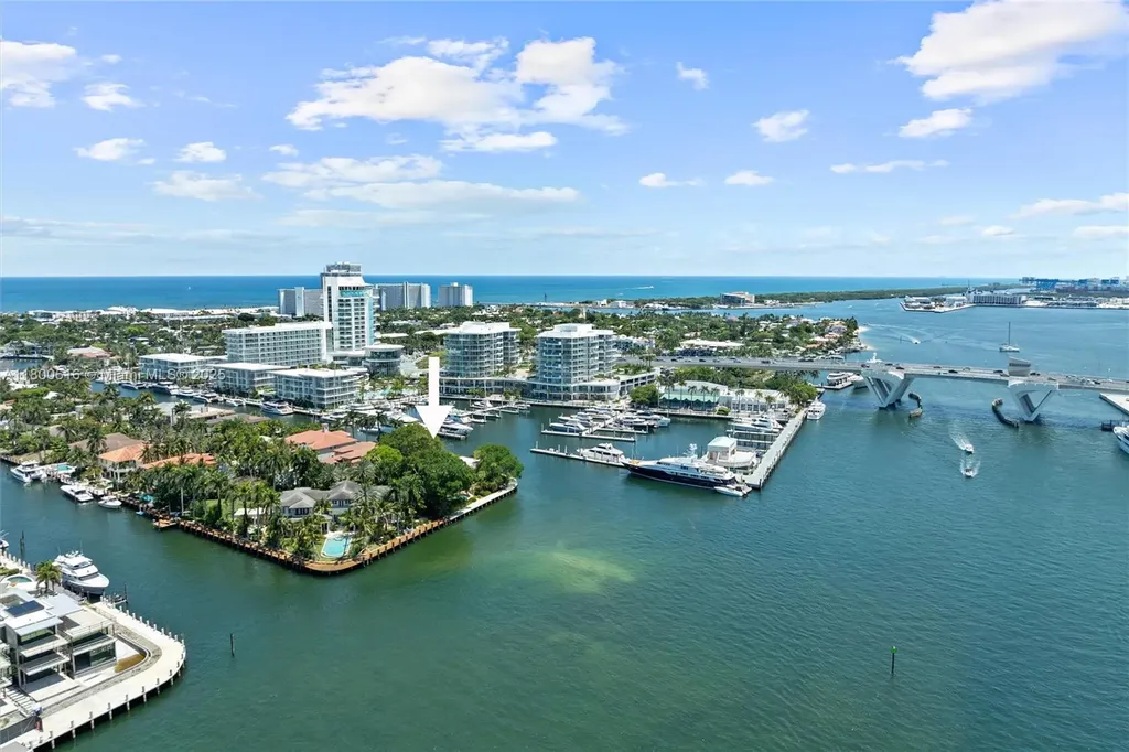 2500 Mercedes Drive Fort Lauderdale FL 33316