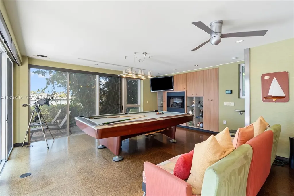 2500 Mercedes Drive Fort Lauderdale FL 33316