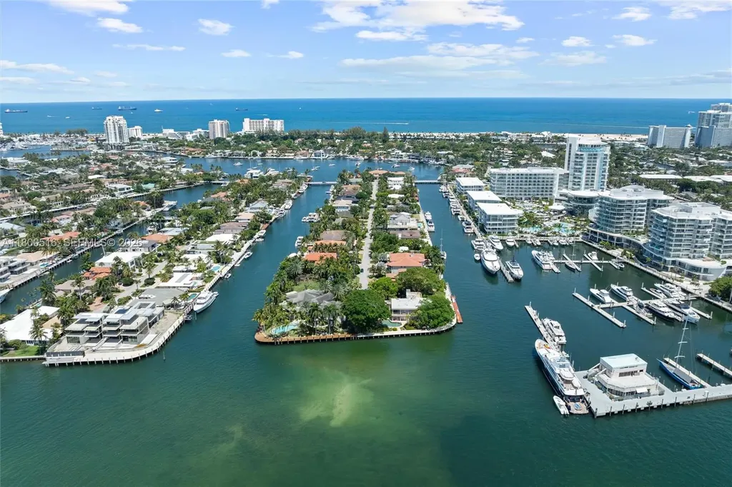 2500 Mercedes Drive Fort Lauderdale FL 33316