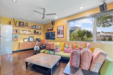 2500 Mercedes Drive Fort Lauderdale FL 33316