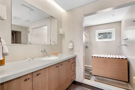 2500 Mercedes Drive Fort Lauderdale FL 33316