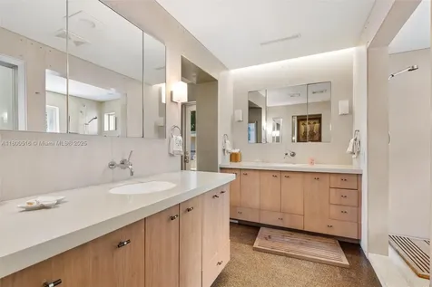 2500 Mercedes Drive Fort Lauderdale FL 33316