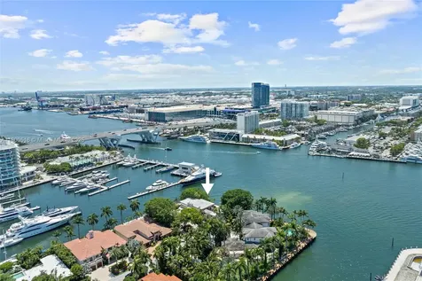 2500 Mercedes Drive Fort Lauderdale FL 33316