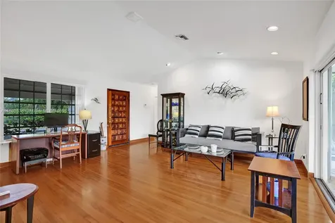 10020 SW 135th Street Miami FL 33176