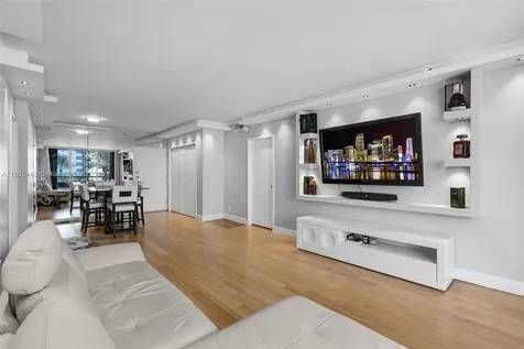 5700 Collins Avenue Miami Beach FL 33140