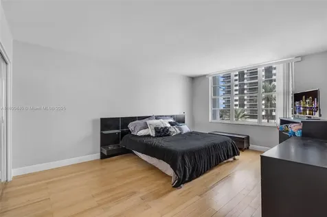 5700 Collins Avenue Miami Beach FL 33140