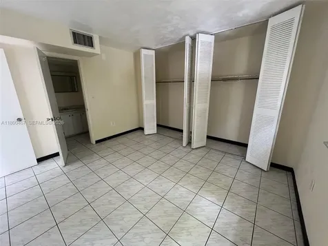 7125 Dickens Avenue Miami Beach FL 33141