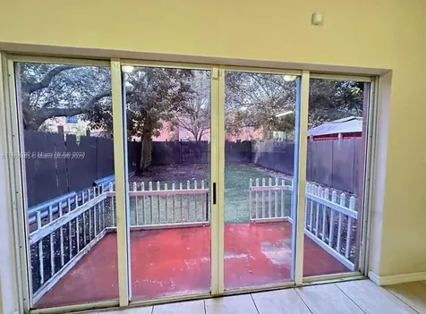 646 SW 7th Terrace Florida City FL 33034