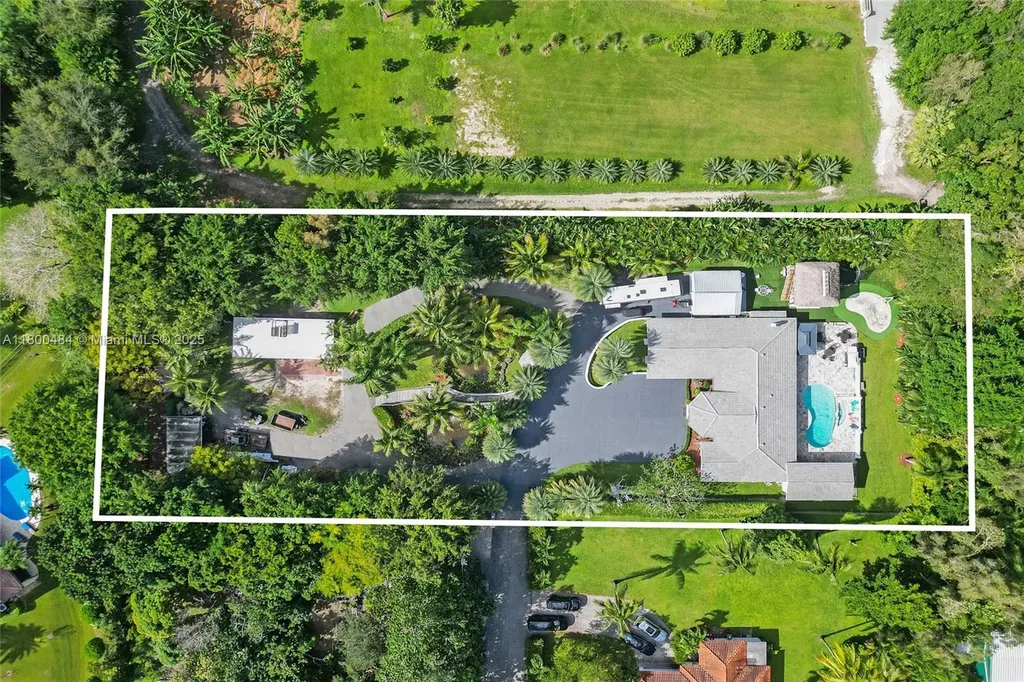 10831 SW 51st Court Davie FL 33328