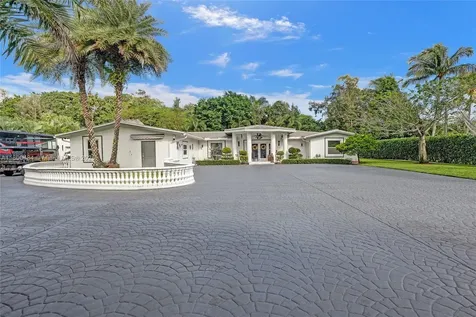 10831 SW 51st Court Davie FL 33328