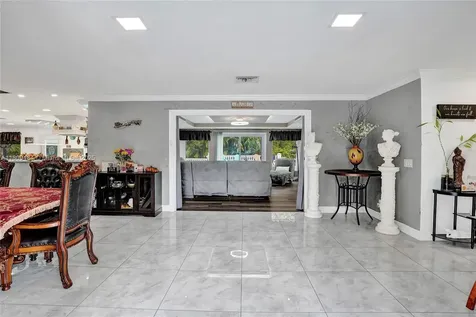 10831 SW 51st Court Davie FL 33328