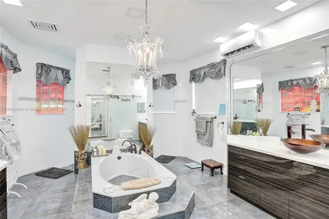 10831 SW 51st Court Davie FL 33328