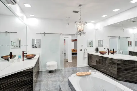 10831 SW 51st Court Davie FL 33328