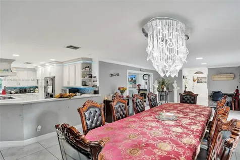10831 SW 51st Court Davie FL 33328