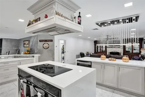 10831 SW 51st Court Davie FL 33328