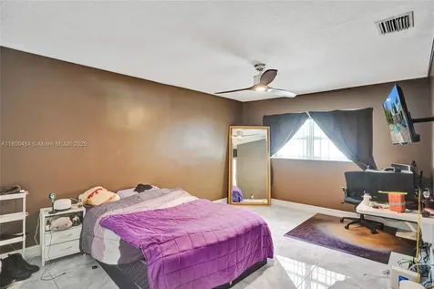 10831 SW 51st Court Davie FL 33328