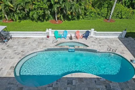 10831 SW 51st Court Davie FL 33328