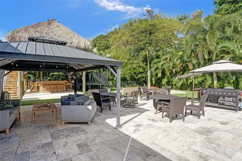 10831 SW 51st Court Davie FL 33328