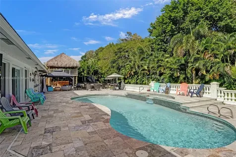 10831 SW 51st Court Davie FL 33328