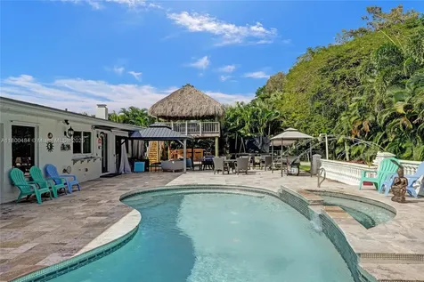 10831 SW 51st Court Davie FL 33328