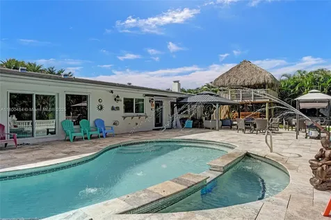 10831 SW 51st Court Davie FL 33328
