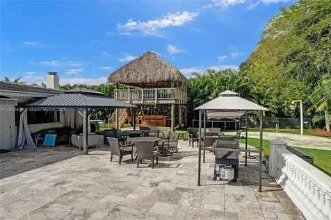 10831 SW 51st Court Davie FL 33328