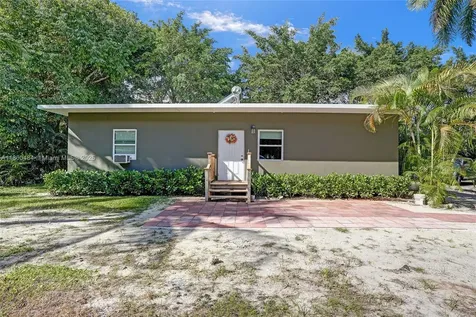 10831 SW 51st Court Davie FL 33328