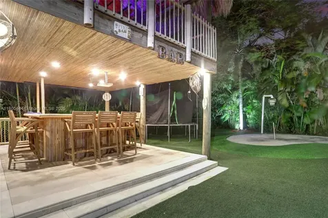 10831 SW 51st Court Davie FL 33328