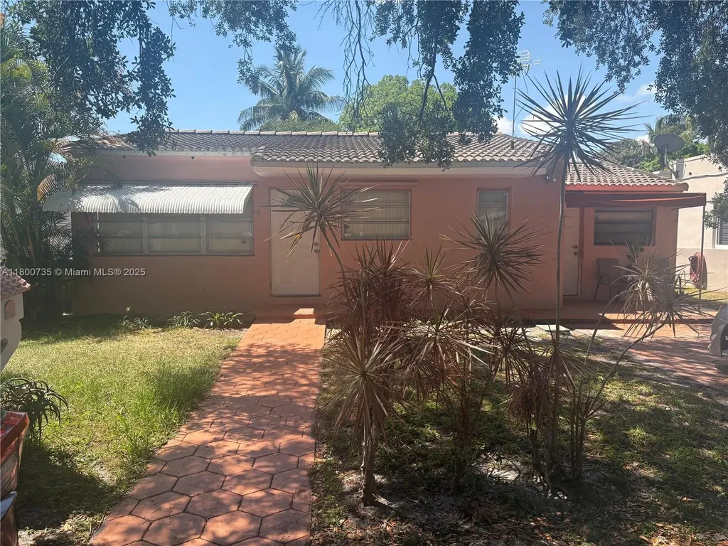 2530 Washington Street Hollywood FL 33020