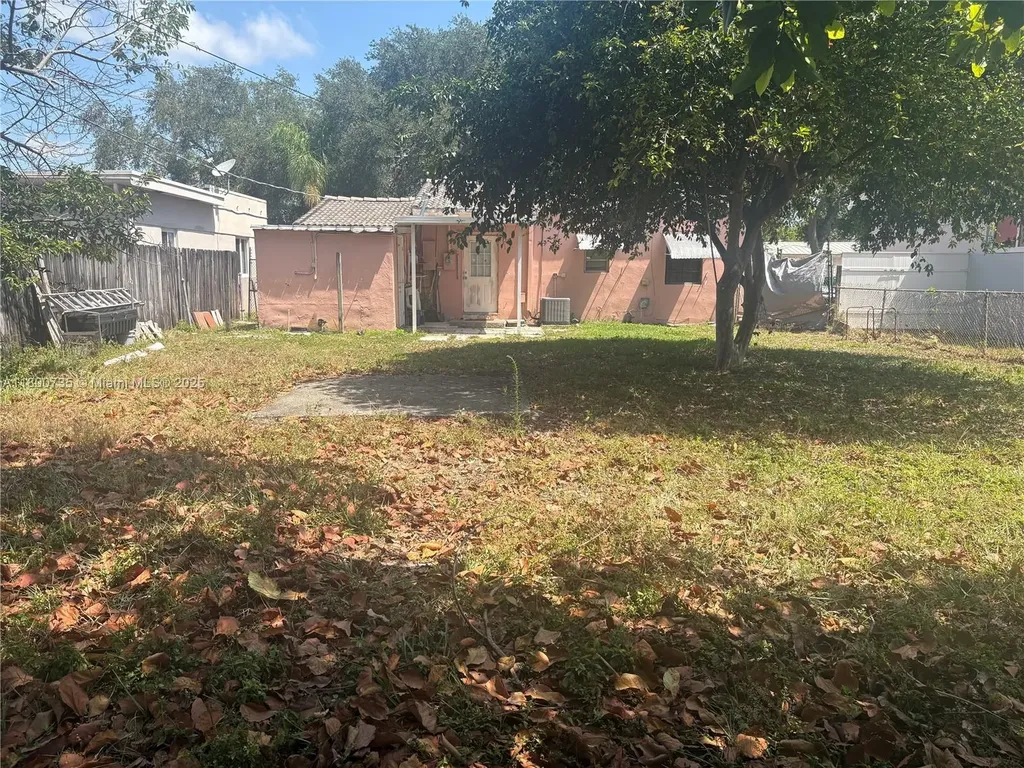 2530 Washington Street Hollywood FL 33020