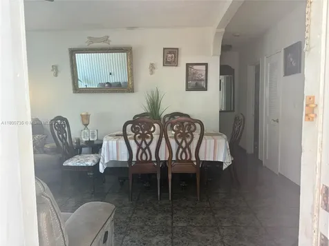 2530 Washington Street Hollywood FL 33020