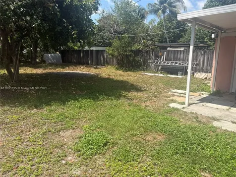 2530 Washington Street Hollywood FL 33020