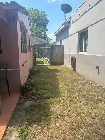 2530 Washington Street Hollywood FL 33020