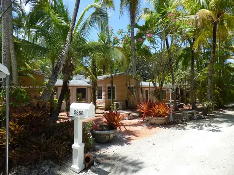 5858 SW 80th Street South Miami FL 33143