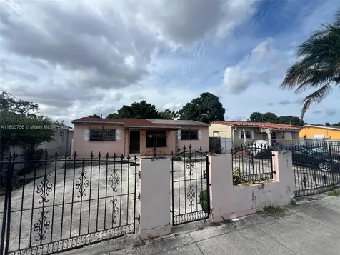 3035 NW 100th Street Miami FL 33147