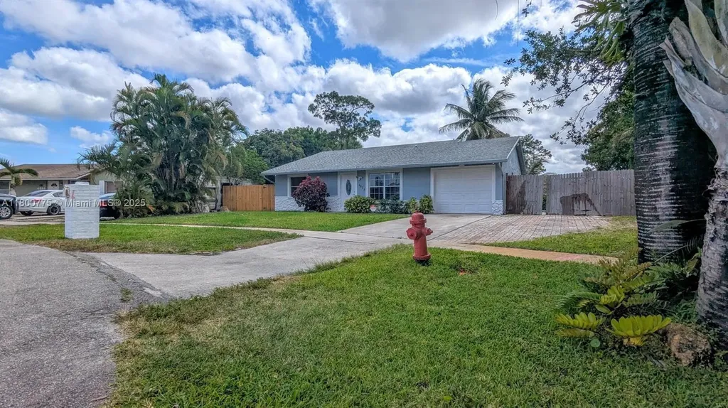 4878 Messana Terrace Lake Worth FL 33463