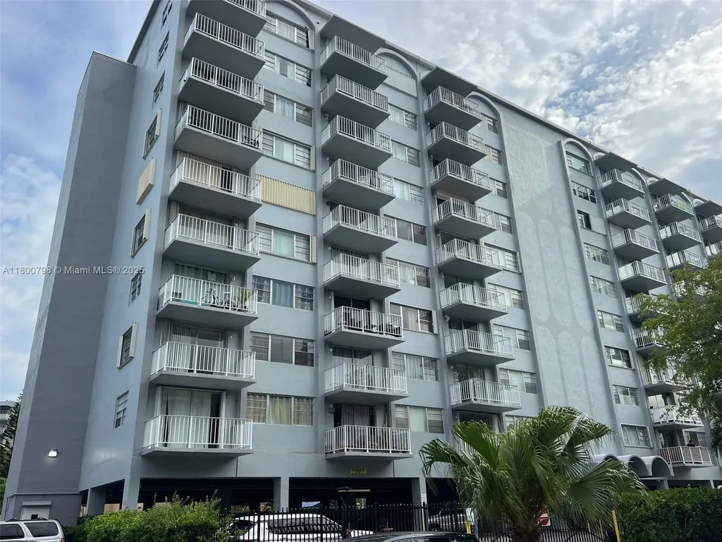 1470 NE 125th Terrace North Miami FL 33161