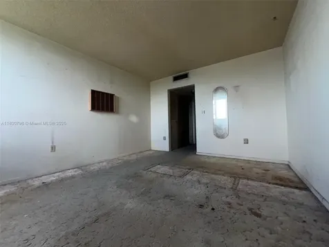 1470 NE 125th Terrace North Miami FL 33161