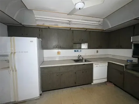 1470 NE 125th Terrace North Miami FL 33161