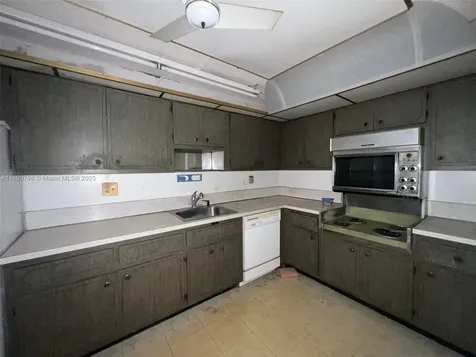 1470 NE 125th Terrace North Miami FL 33161