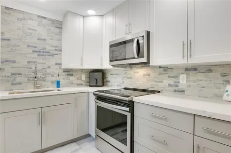 825 Center Street Jupiter FL 33458