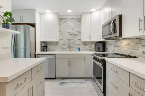 825 Center Street Jupiter FL 33458