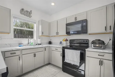 550 NE 4th Avenue Florida City FL 33034